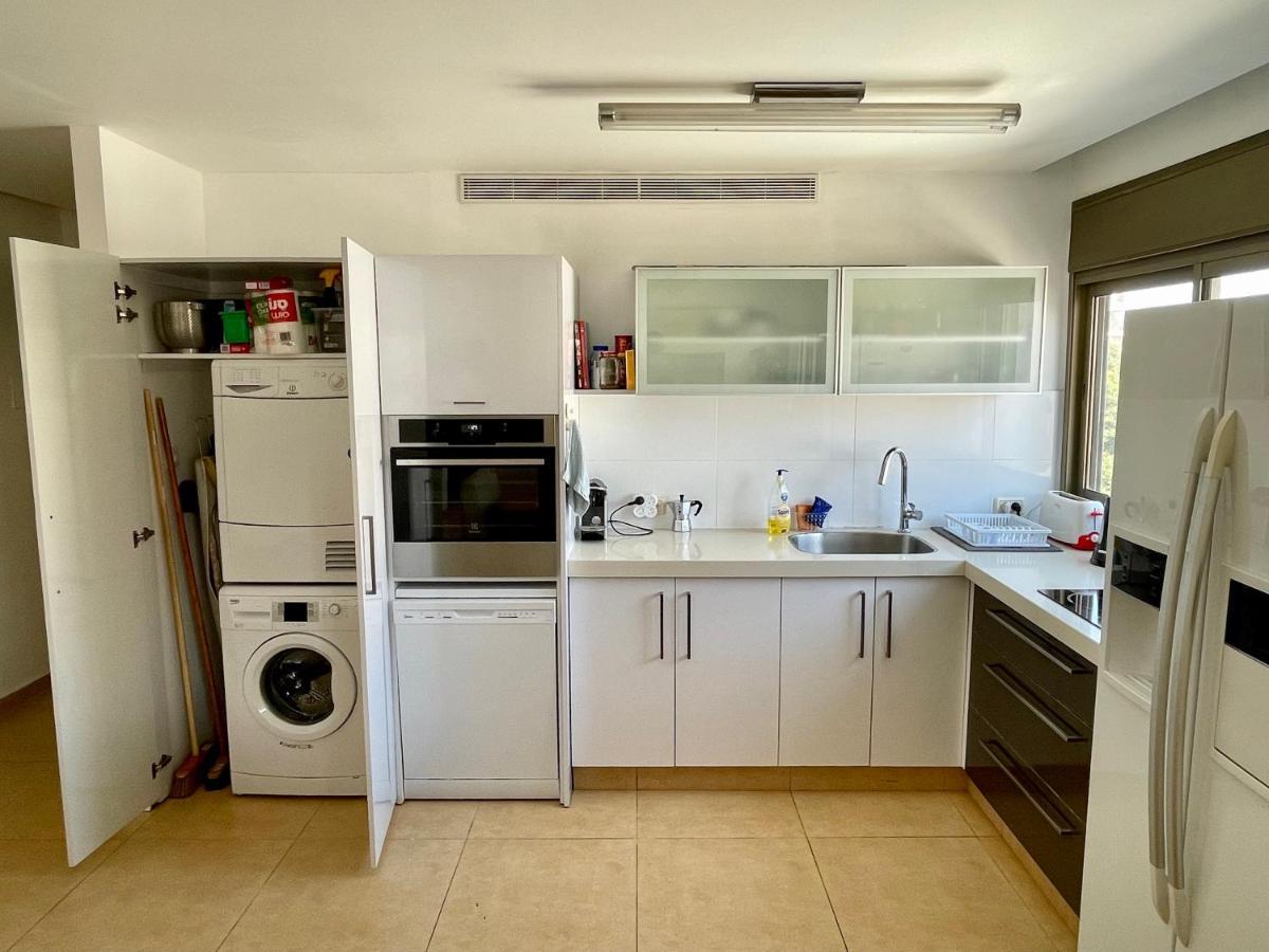Beautiful 2-Bedroom Condo In The Heart Of Tel Aviv Luaran gambar